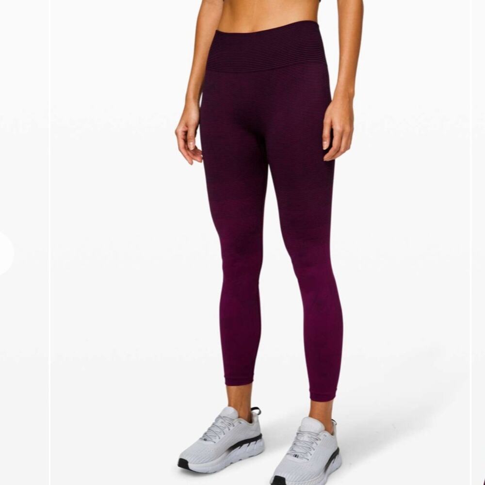 Lululemon Ebb to Train Tight *Wash
Marvel / Black / Black